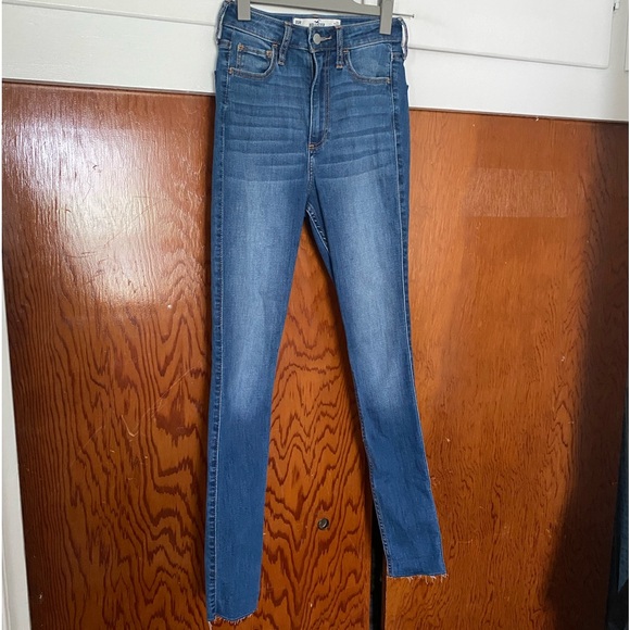 Hollister curvy ultra high-rise super skinny jeans - Picture 5 of 11